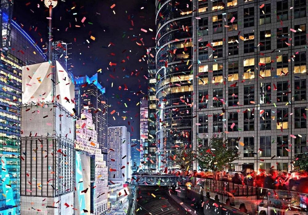 The Knickerbocker Hotell New York Eksteriør bilde New Year's Eve celebrations in the city of Lyon, France
